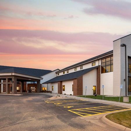Best Western Watertown Inn & Suites Exterior foto