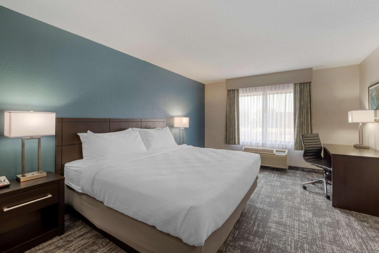 Best Western Watertown Inn & Suites Exterior foto