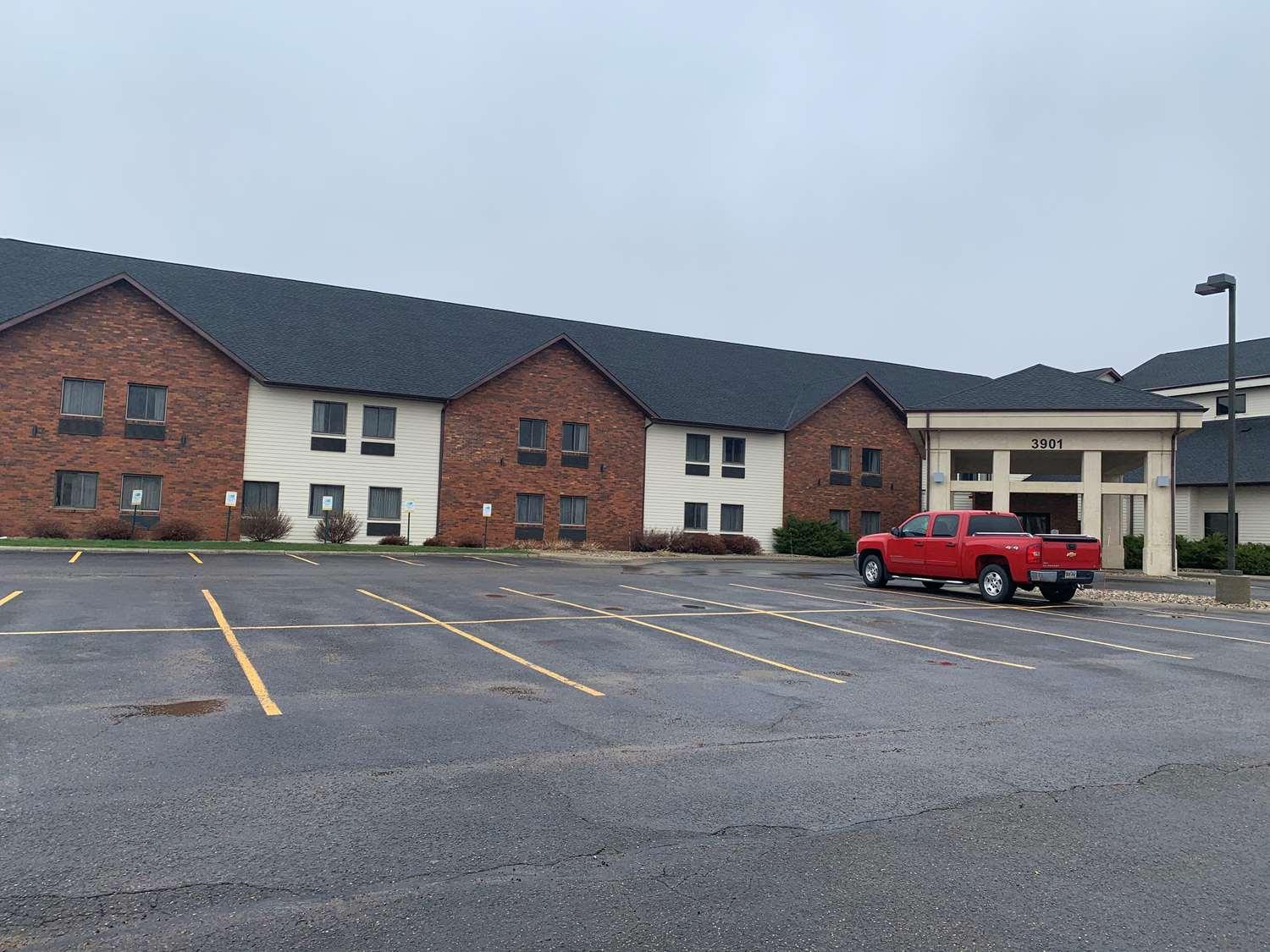 Best Western Watertown Inn & Suites Exterior foto